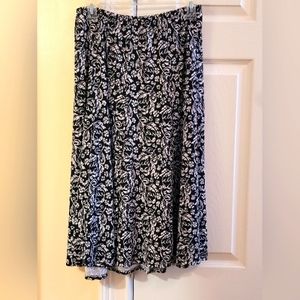 CHRISTOPHER & BANKS SKIRT SIZE SMALL